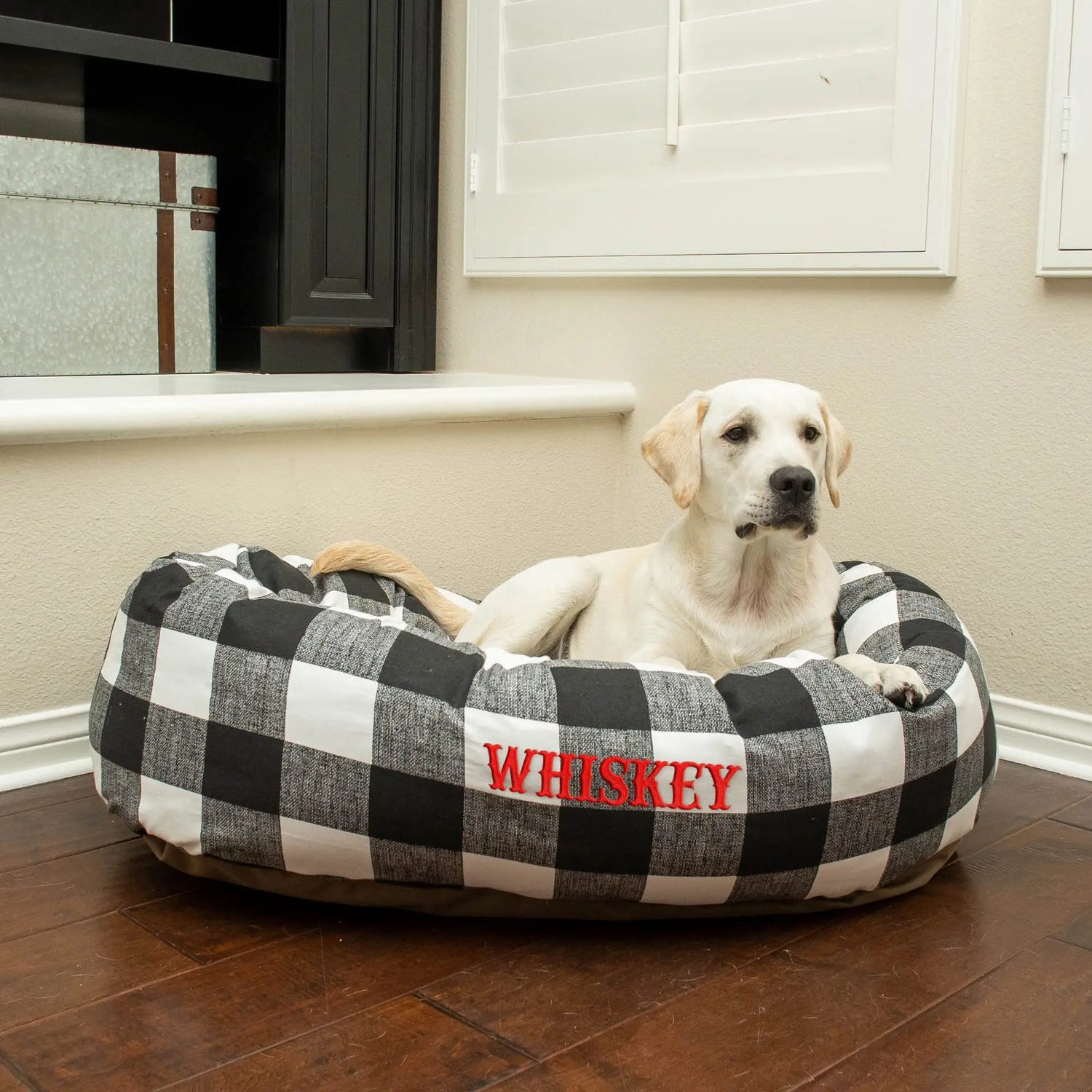 Majestic Pet Anderson Check Personalized Bagel Dog Bed Small Majestic Pet